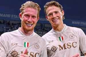 爱来自曼彻斯特❤️小麦&丁丁建功 那不勒斯双核驱动开启卫冕之旅