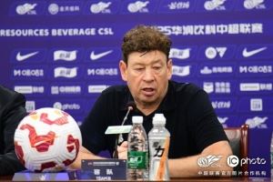 2025华润饮料中超联赛第27轮：青岛西海岸vs上海申花 赛后发布会